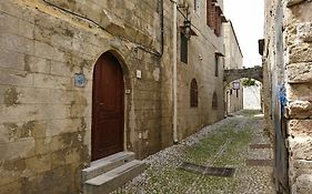 Eleni Rooms